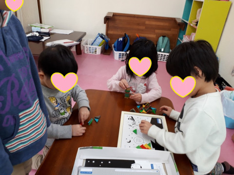 o1152086414154645932